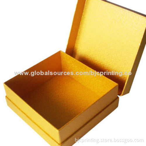 Two-piece rigid box, with a top lid and base